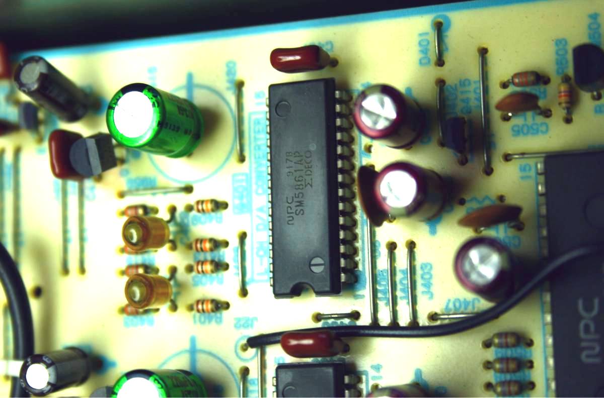 Onkyo_Integra